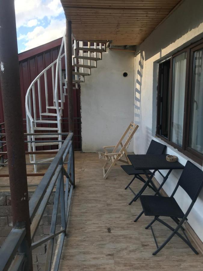קזבגי Soso Burduli'S Guesthouse מראה חיצוני תמונה