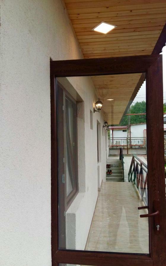 קזבגי Soso Burduli'S Guesthouse מראה חיצוני תמונה